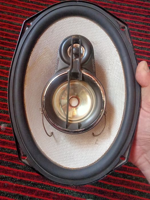 Продам 1-шт Kenwood Indonesia в хорошем состоянии