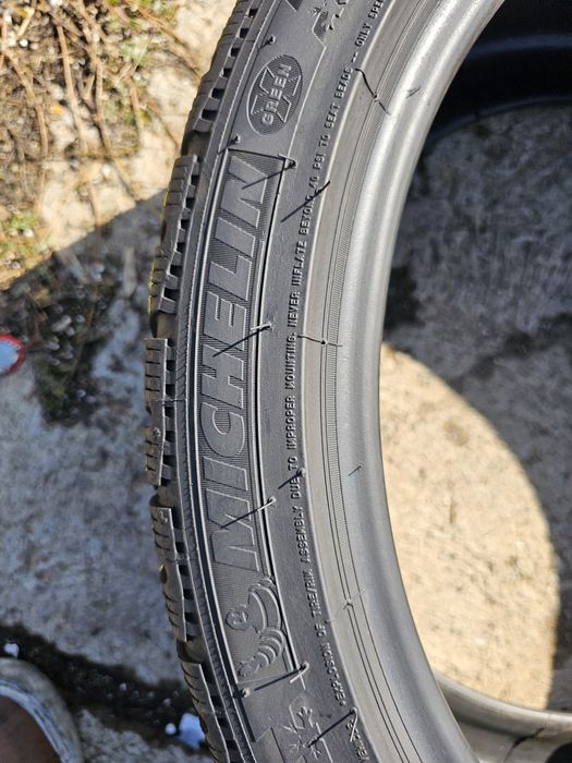 255 35 19 Michelin pilot alpin