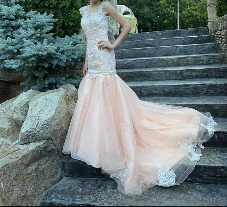 Бална рокля.