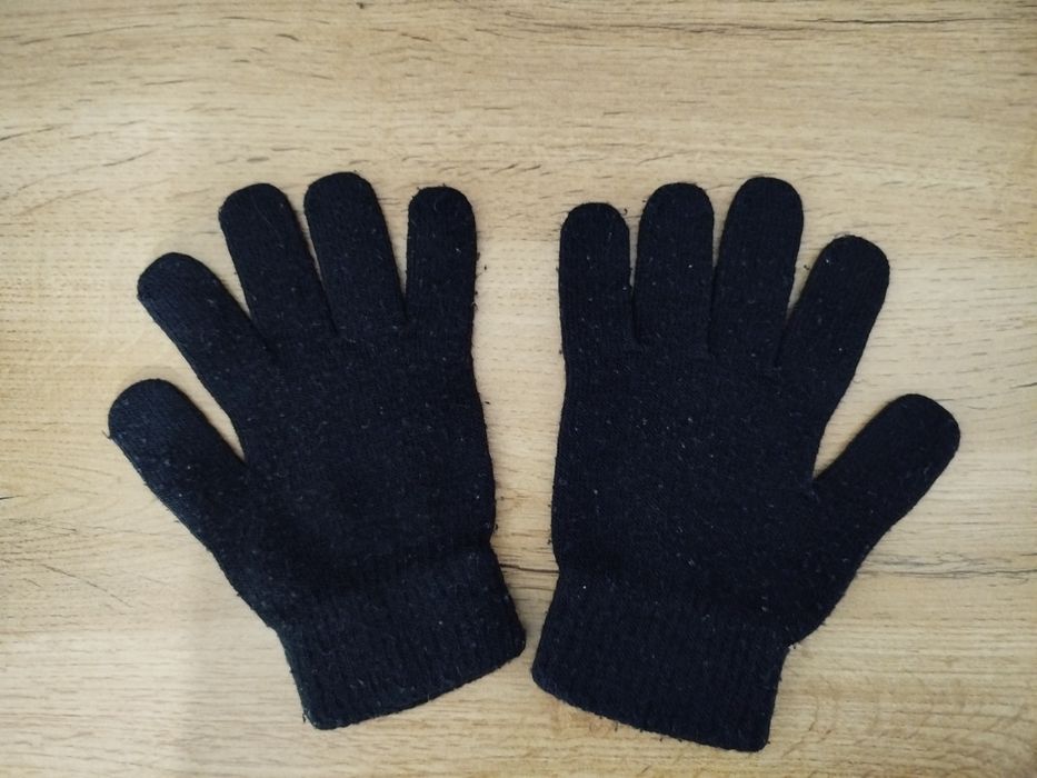 Отдам бесплатно детские перчатки