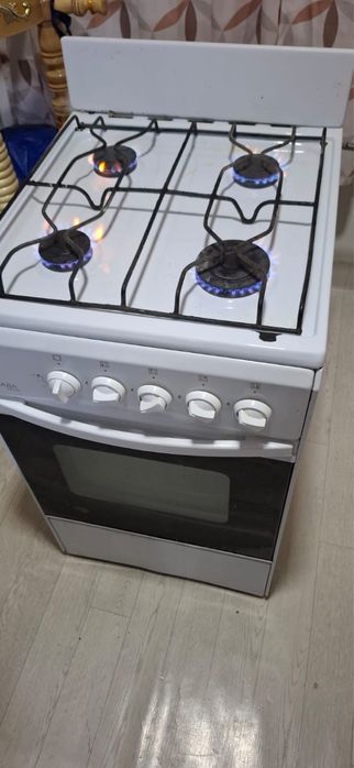Продам газ плиту50 см отлично работает