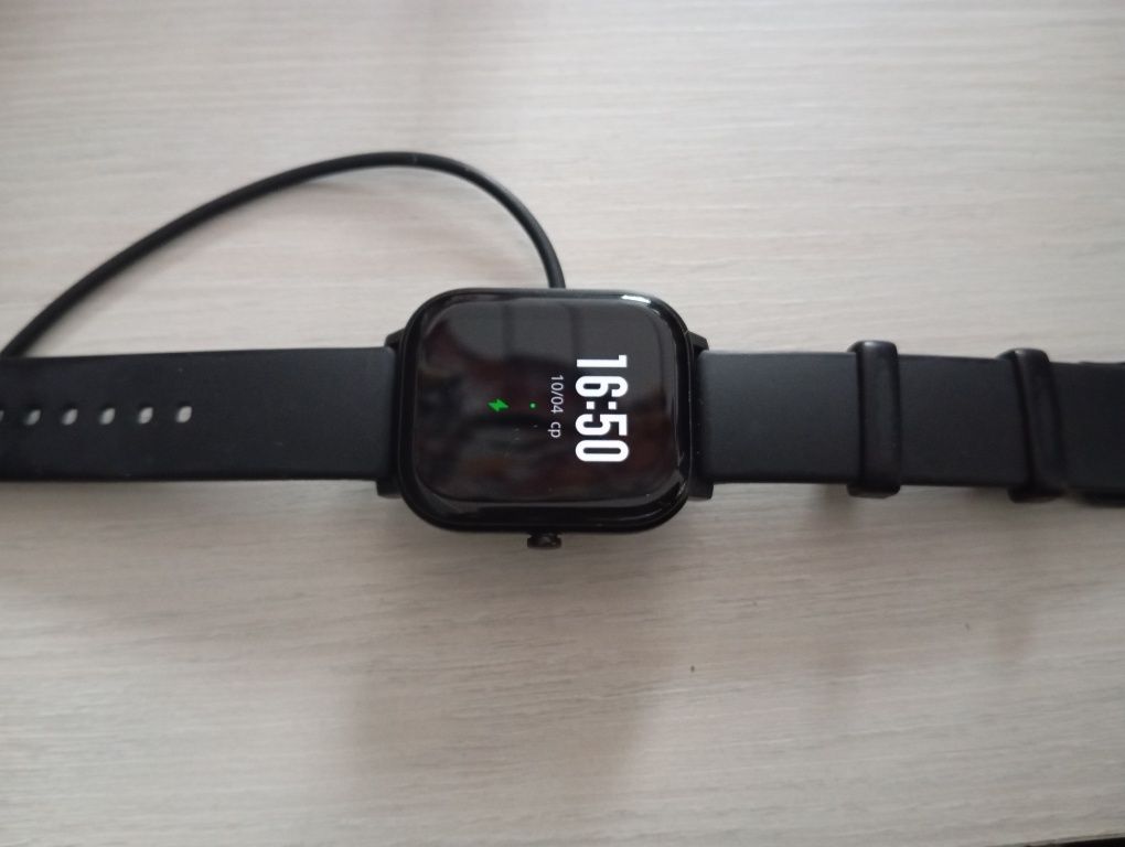 Часы AMAZFIT GTS продаются часики