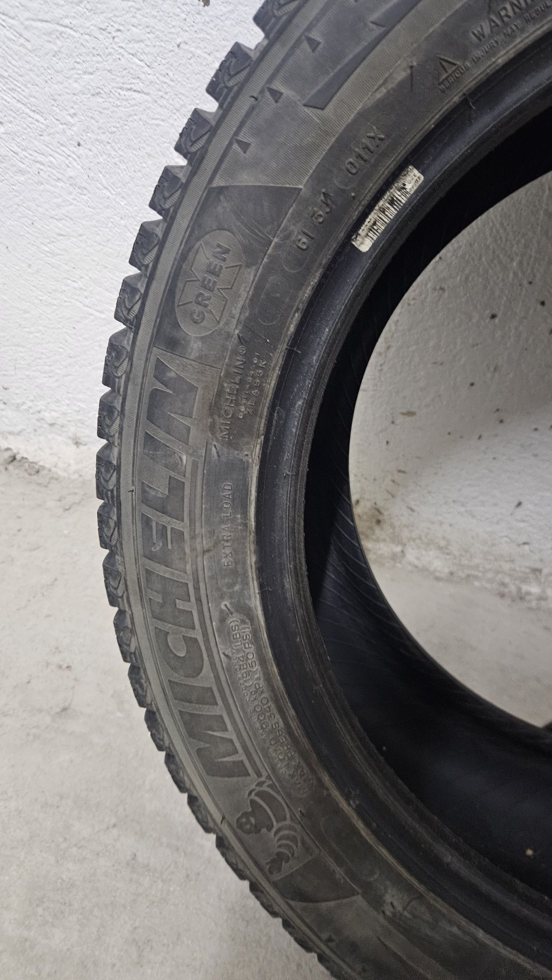 Шины зимные MICHELIN 235/55 R18