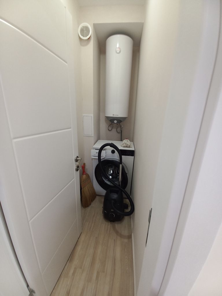 Дава се под наем Тристаен апартамент в Варна, Христо Ботев - 86 кв.м за 637.5 € - Снимка #7