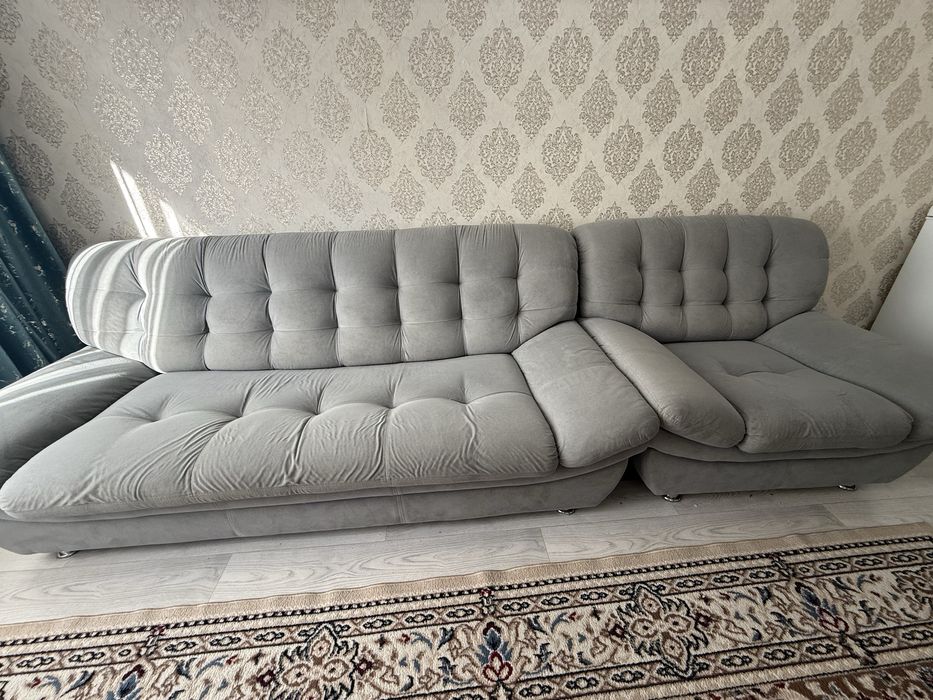 Продам срочно диван и кресло