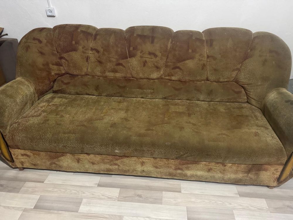 Диван продам срочно