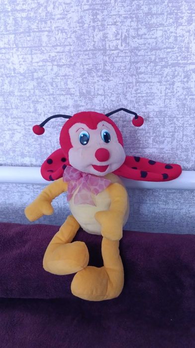 Продам игрушки. Пчелка. Новая.