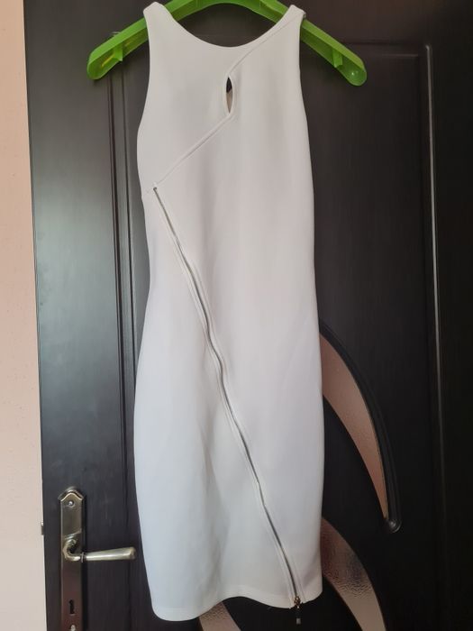 Rochie alba de ptrecere