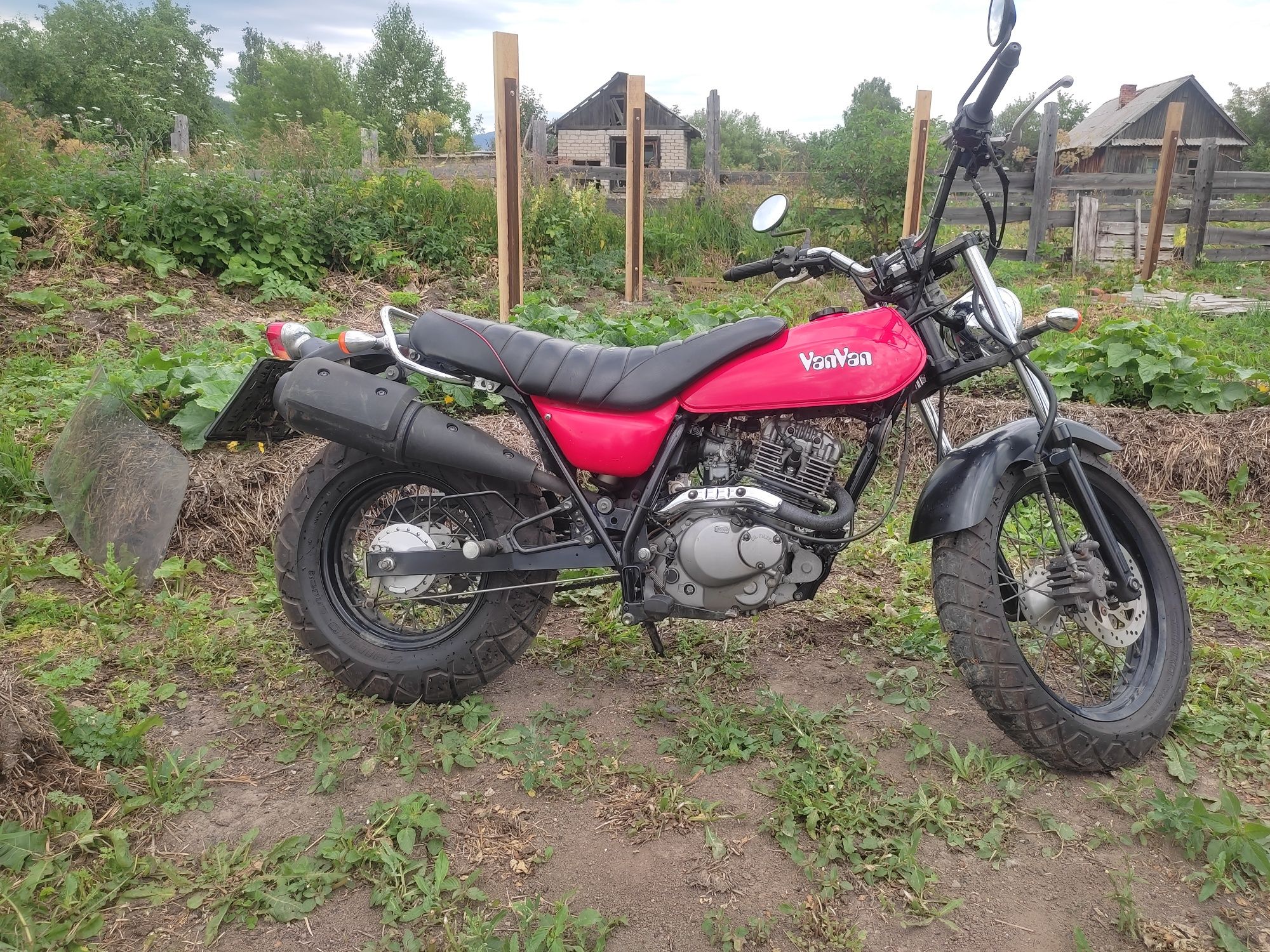 Мотоцикл SUZUKI VAN VAN 200
