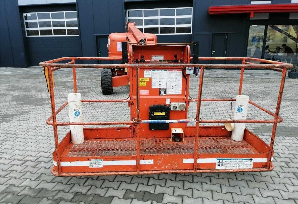 Nacela diesel cu brat telescopic Genie S-45