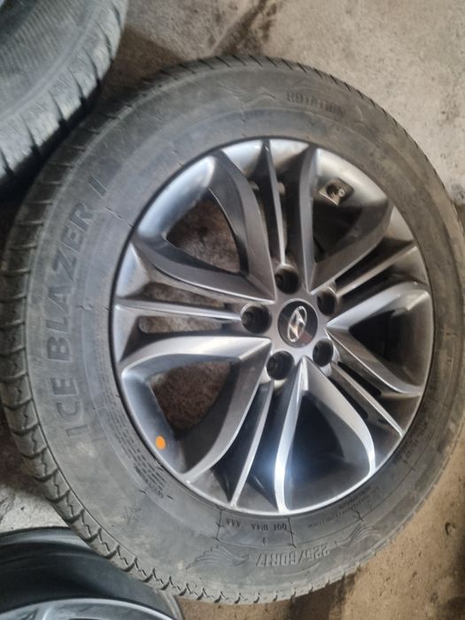 Джанти за Hyundai ix35 оригинални R17