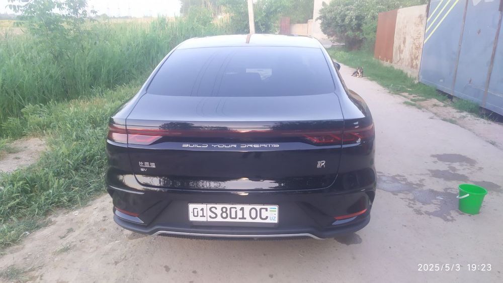 Продаётся машина byd han