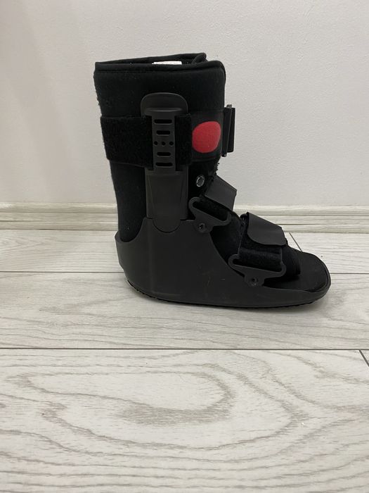 Orteza glezna Walker marimea S (34-37) cu perna de aer