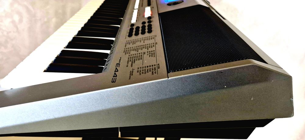 Vánd Orga Yamaha psr e 443