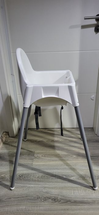 Vand scaun de masa inalt Ikea pentru bebelusi cu tava