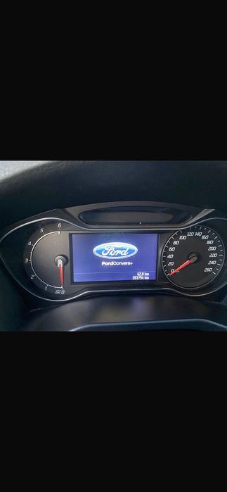 Vând Ford Mondeo