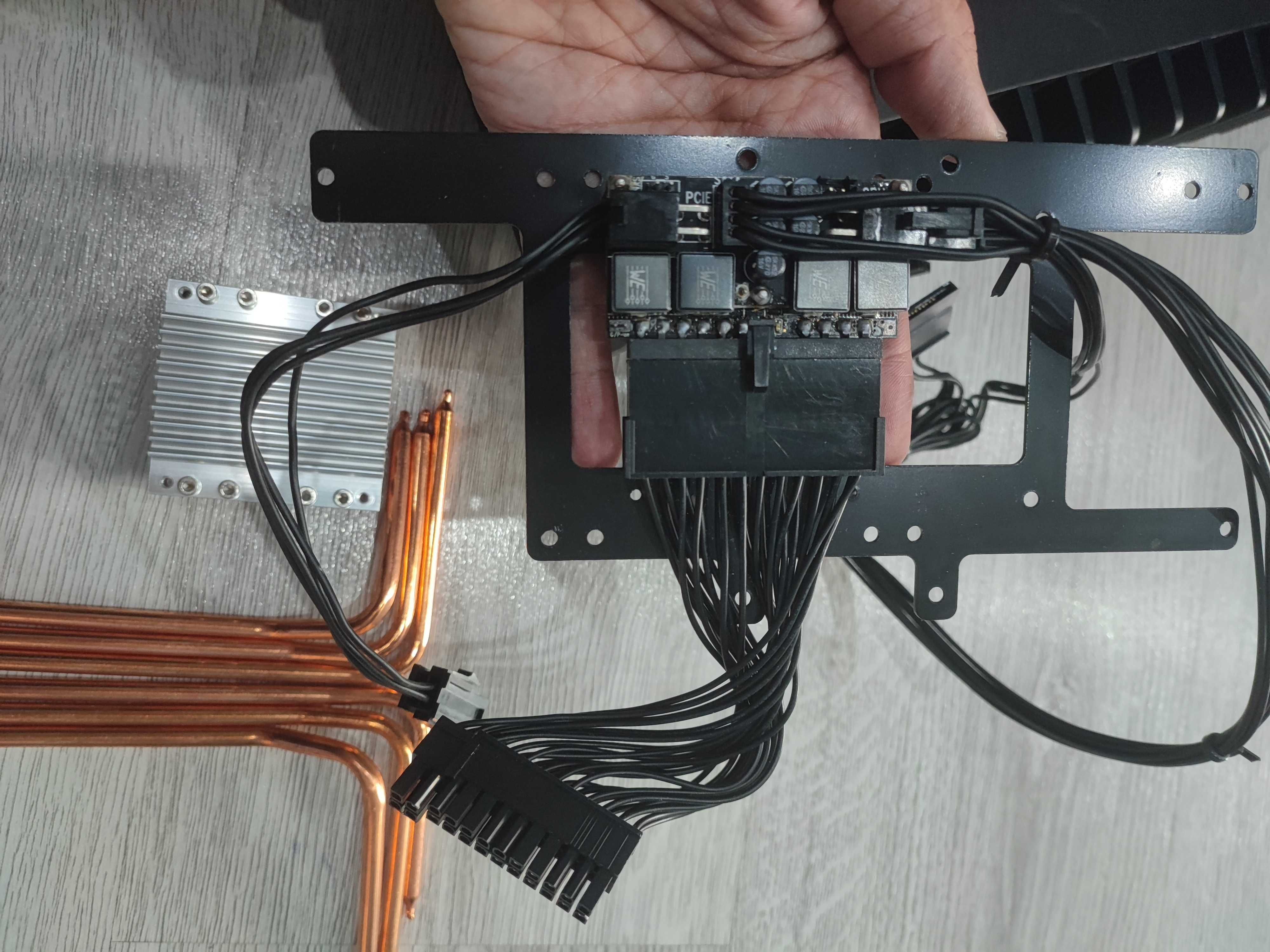 Компютърна кутия HDPlex H1 v2 Fanless/Audio PC