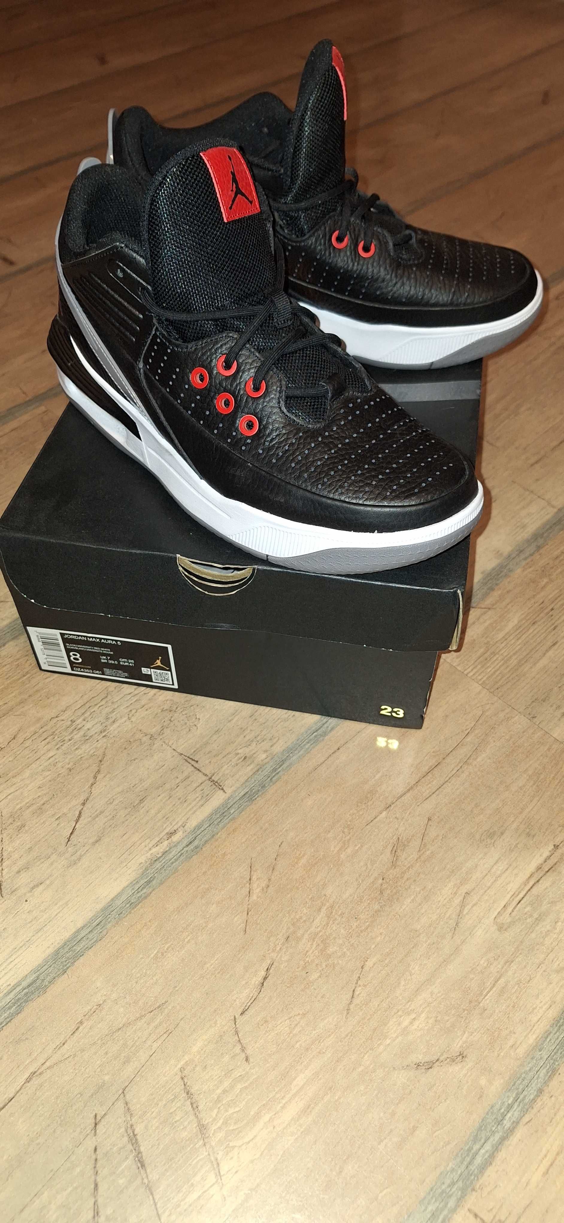 Jordan Max Aura 5