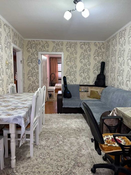 Продам 2х-ком квартиру по ул. Текстильщиков