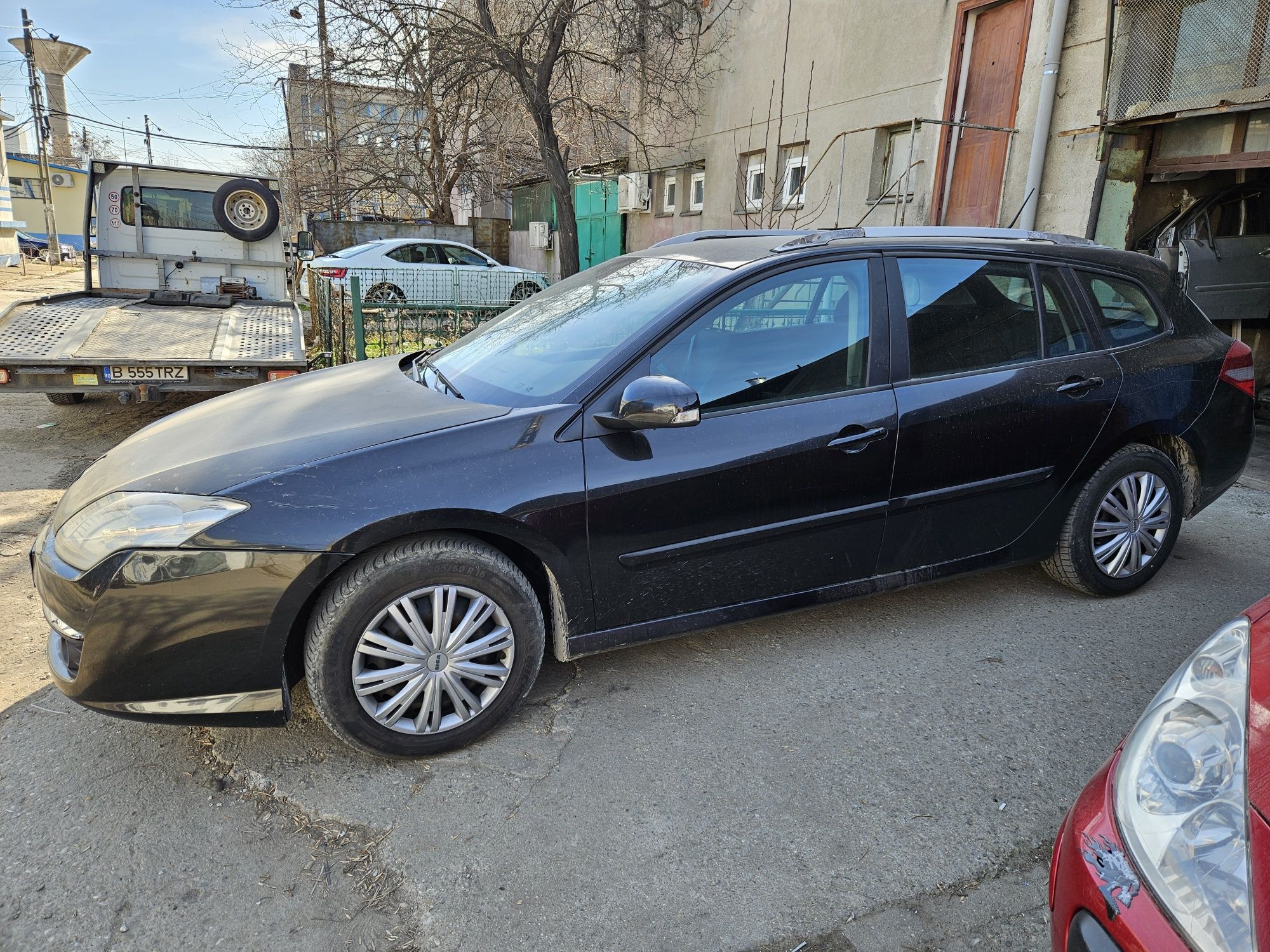 Aripa fata stanga dreapta Renault Laguna 3