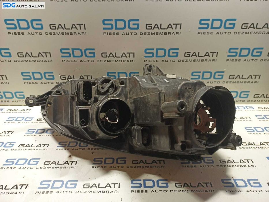 Far Stanga FARA Xenon Volkswagen Jetta 3 MK3 2006 - 2011 [L0909]