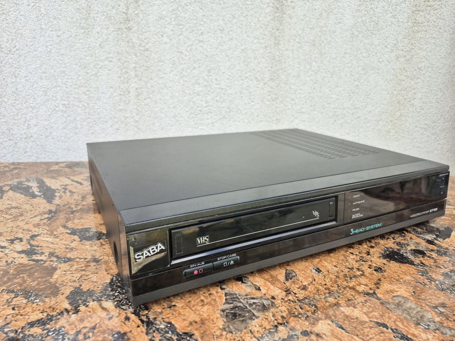 Vand video marca Saba model VR-6730,made in Germany 

- video casett