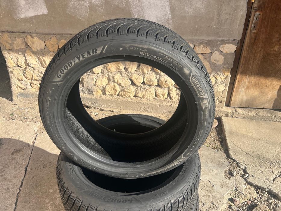 Set 4 anvelope NOI iarna Goodyear 225/45R17 94V