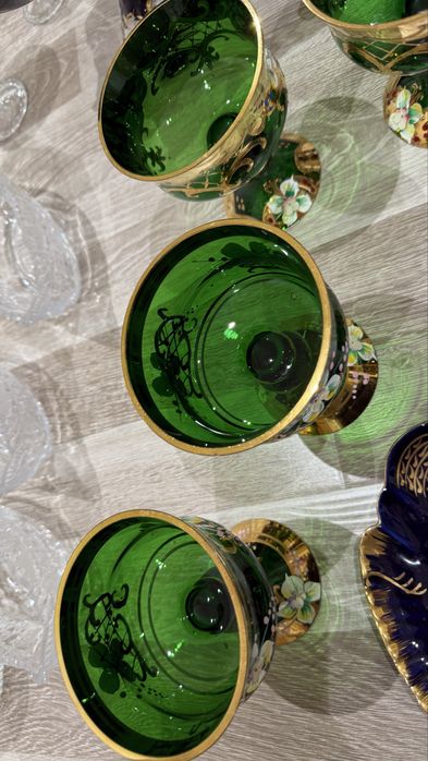 Хрусталлар сотилади