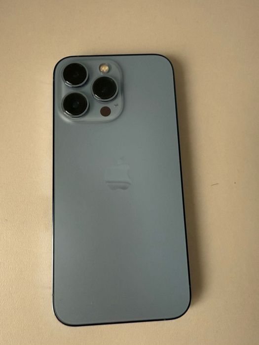 Продается iPhone 13 pro оригинал