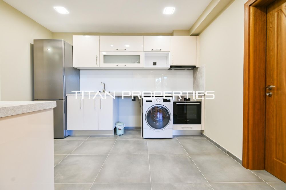 Продава се Тристаен апартамент в София, Люлин 8 - 100 кв.м за 3000 €/кв.м - Снимка #3