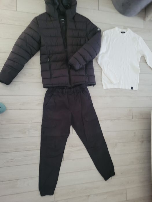 Geaca de primavara Pull&Bear + blugi+bluza marime S