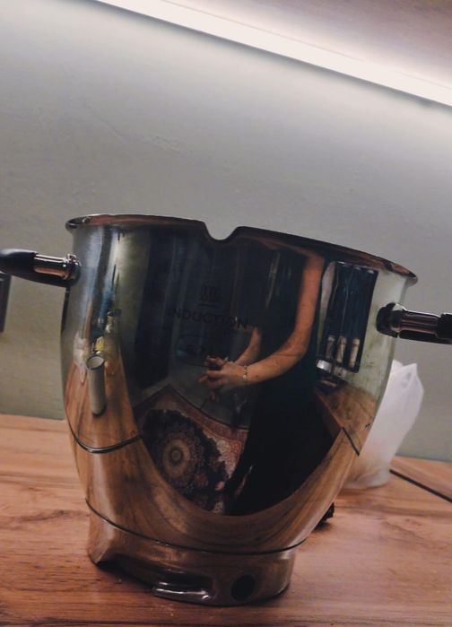 Продам чашу для комбайна