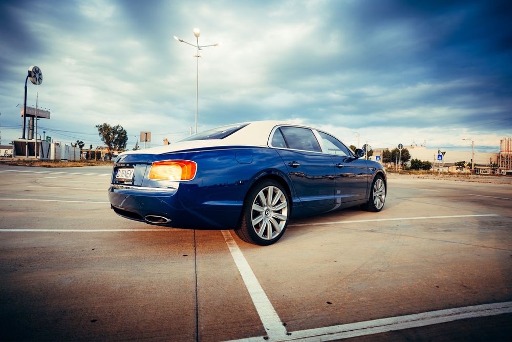 Bentley Flying Spur W12