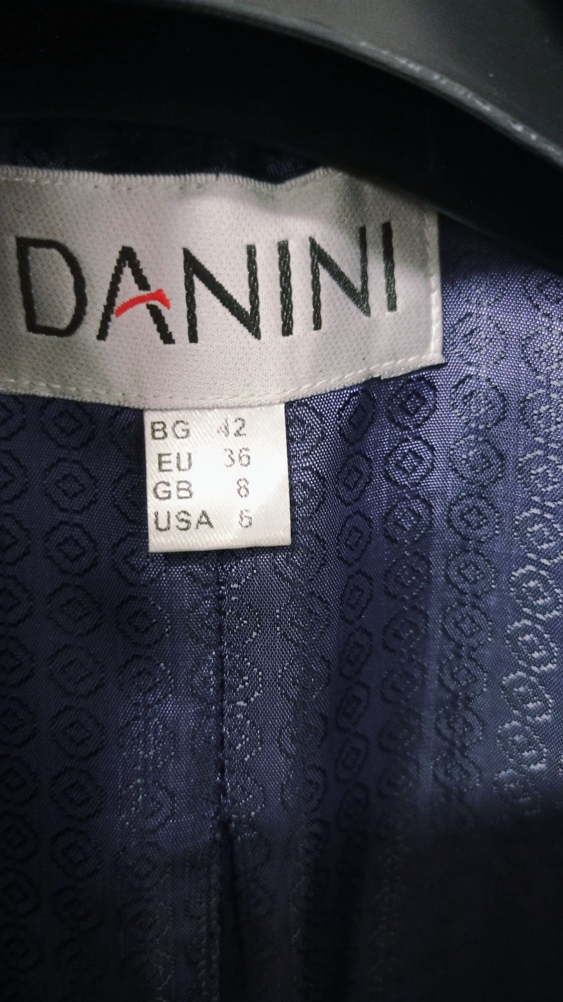 Оригинално палто DANINI- вълнено и в черно