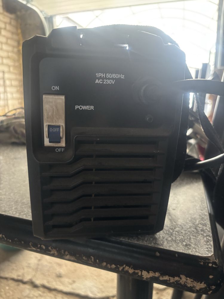 Продам сварочный аппарат кедр к62006 мма-200