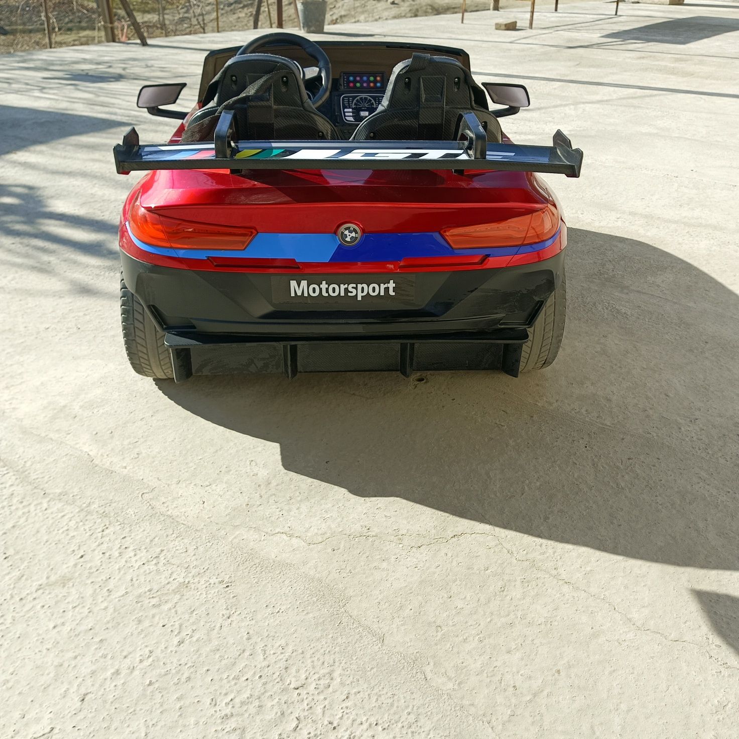 Детский электромобиль BMW