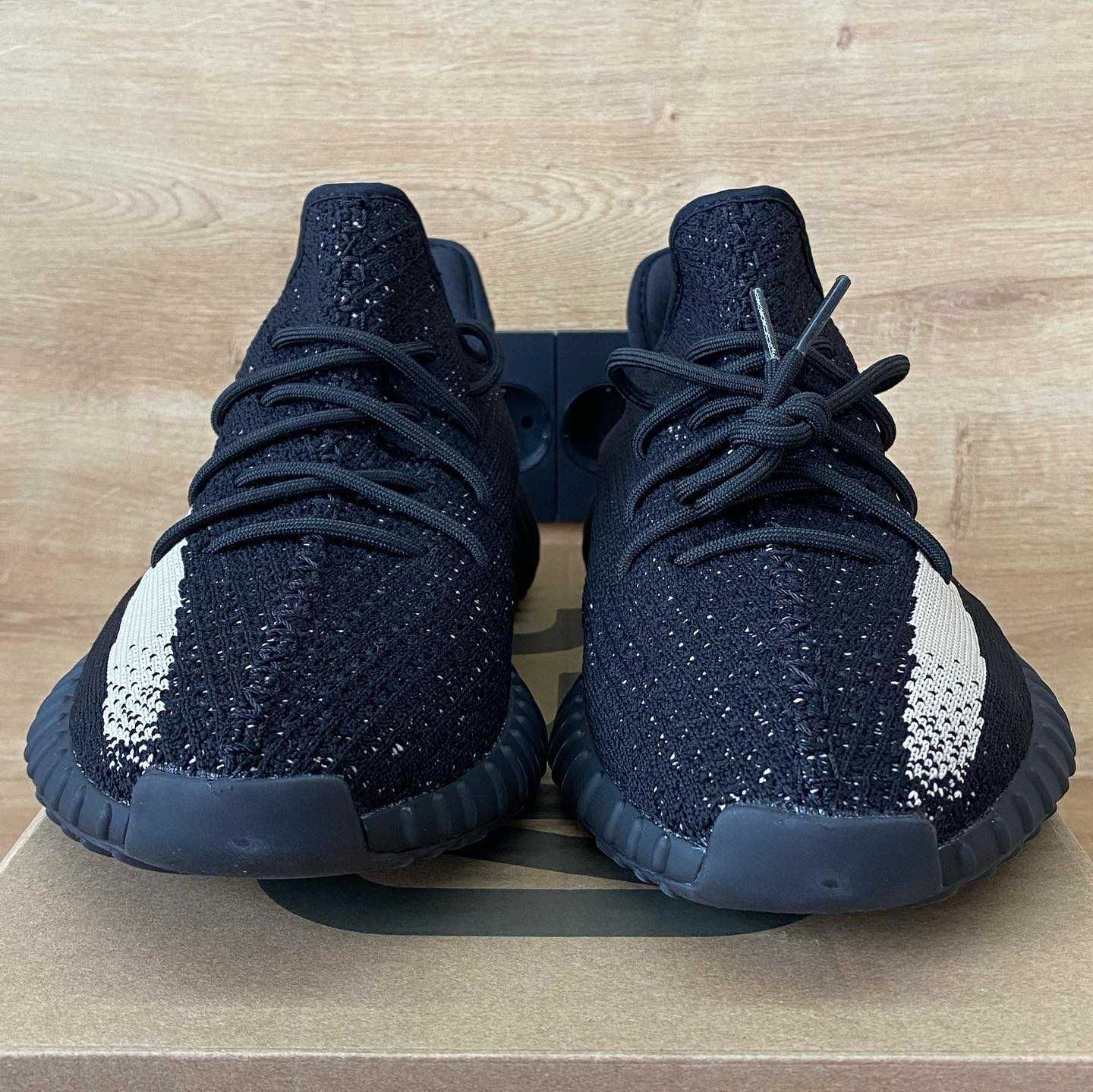 Yeezy Boost 350 V2 Black-White 39EUR