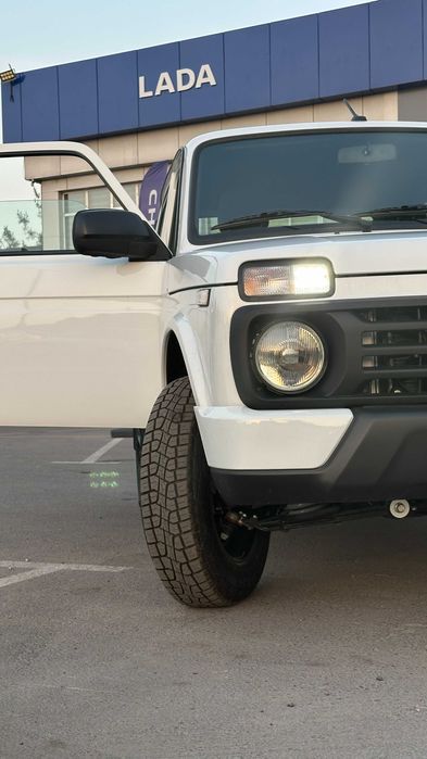 LADA Niva Legend