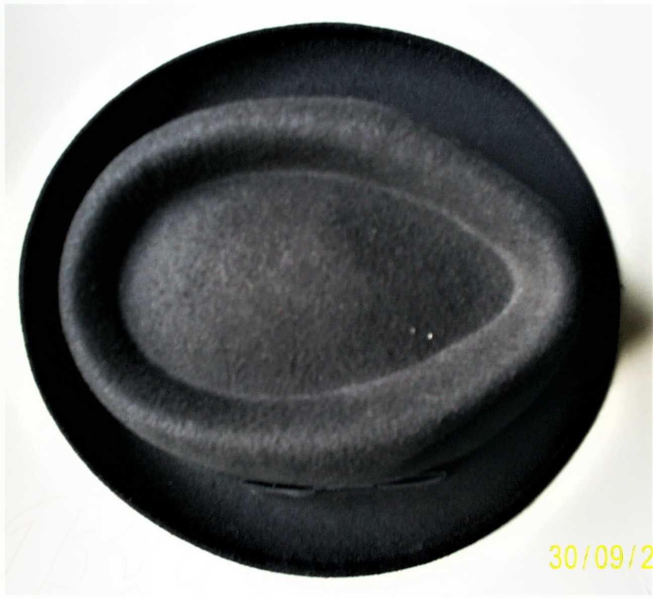 Pălării “retro” din fetru MOV sau NEGRU_brand BATA_Italia_m58