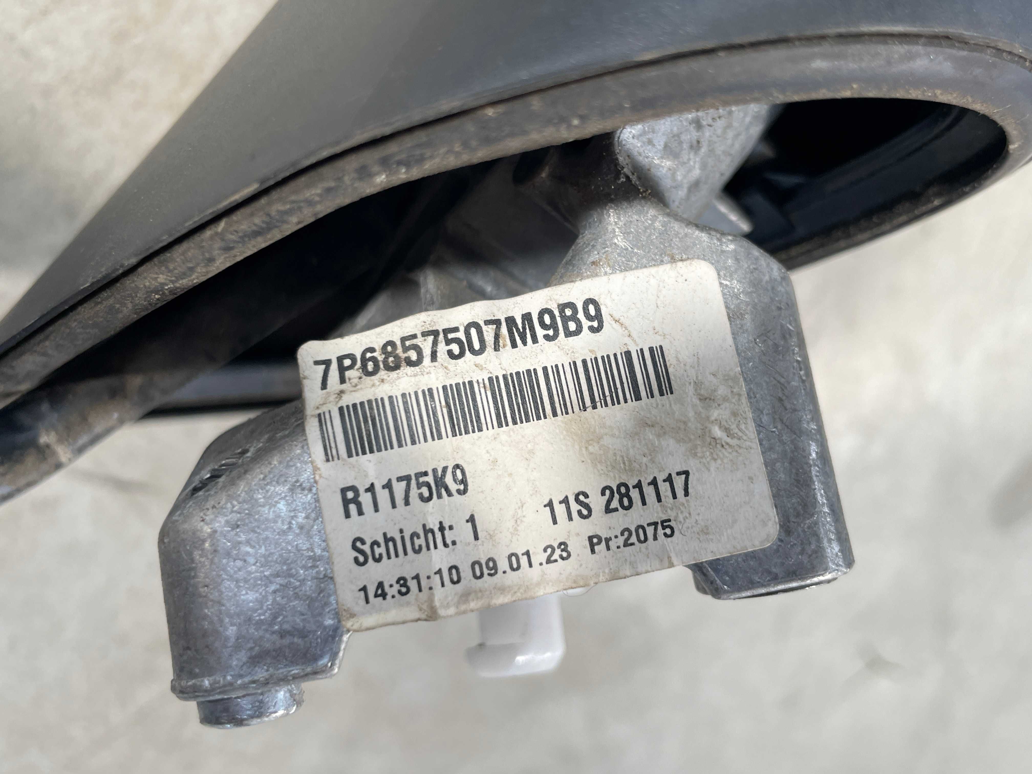 Oglinda stanga Vw Touareg 7P cu rabatare electrica cod 7P6857507M