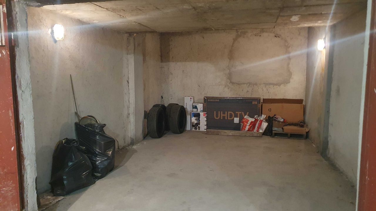 Продава се Гараж / Паркомясто в София, Зона Б-18 - 25 кв.м за 1560 €/кв.м - Снимка #2