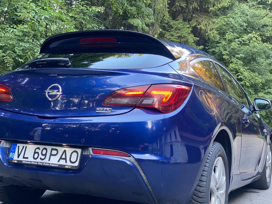 Opel astra j GTC OPC LINE 2014