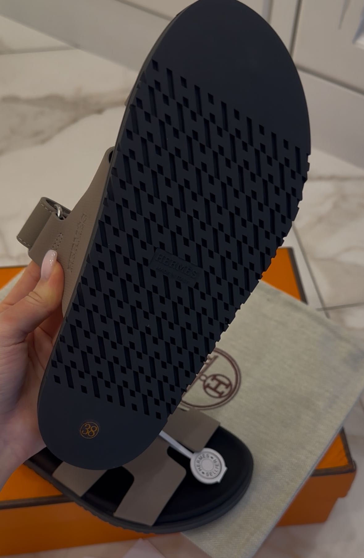 Hermes шлепки 37,5 новые