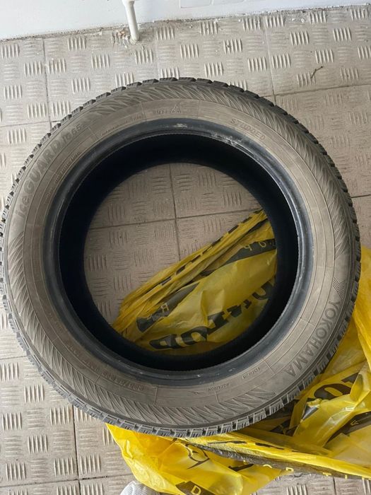 Резина зимняя Yokohama 235/55/19