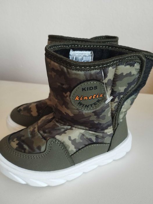 Нови ботуши ,номер 26