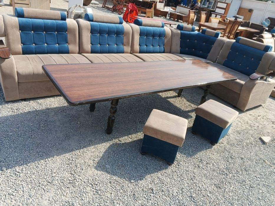 Уголок котта сотилади