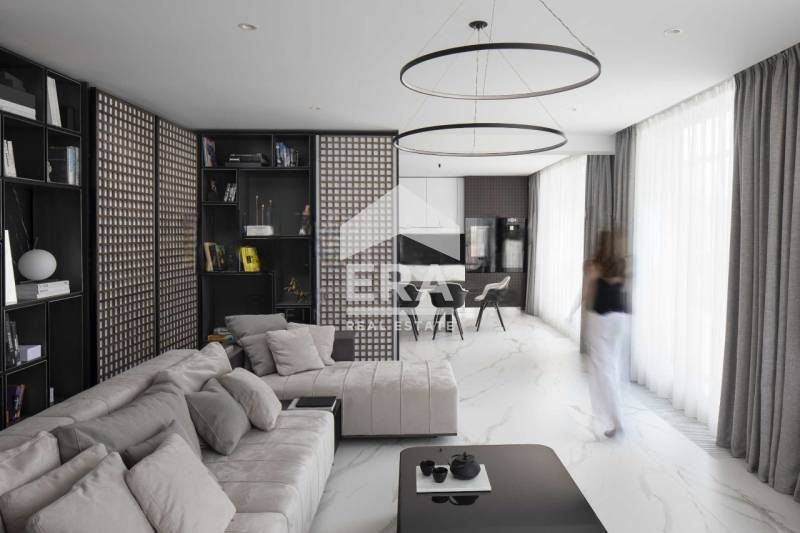 Дизайнерски пентхаус с просторна тераса и гледка към планина Витоша