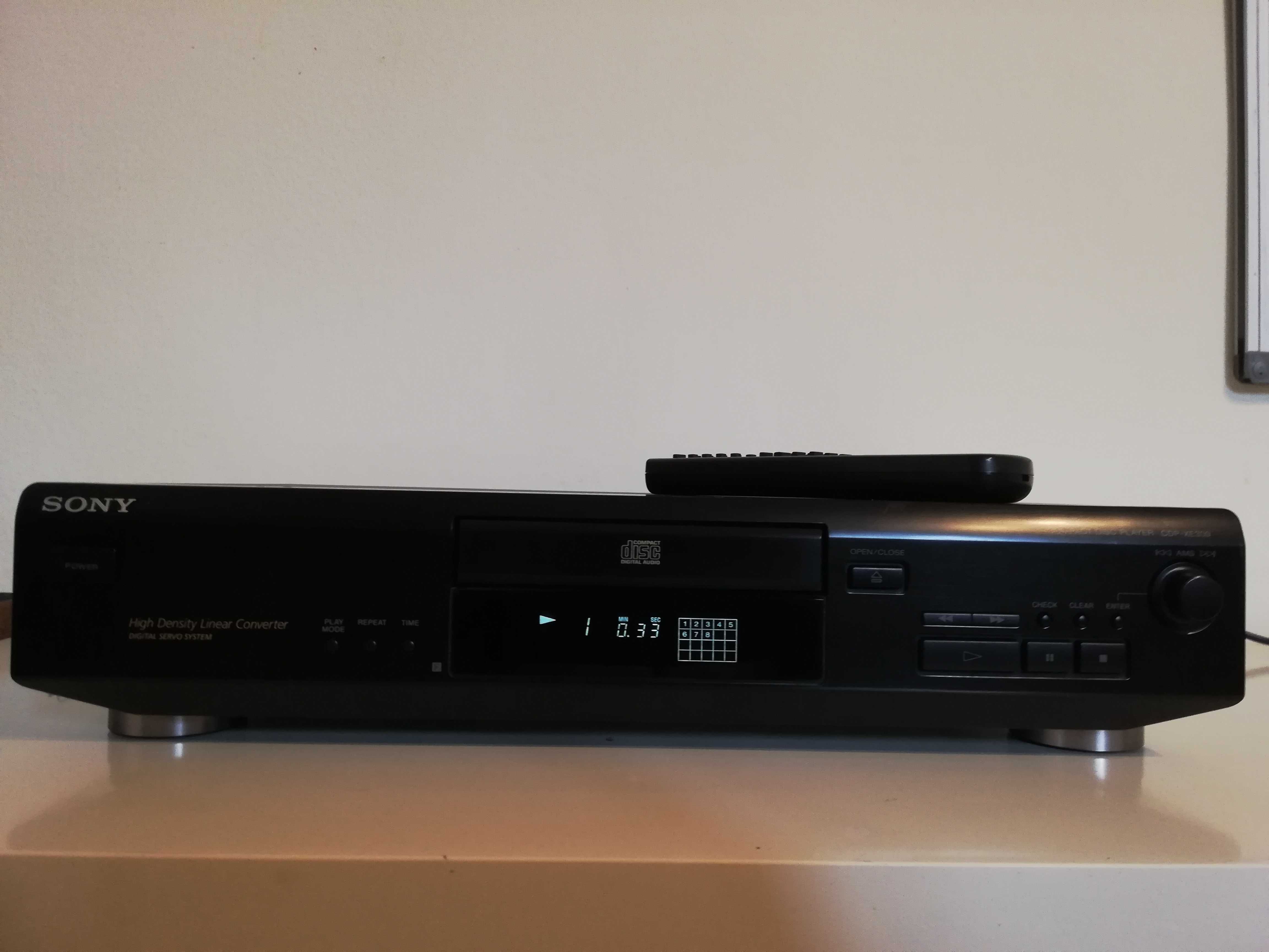 CD Player SONY model CDP-XE300 cu telecomanda - Impecabil/made France