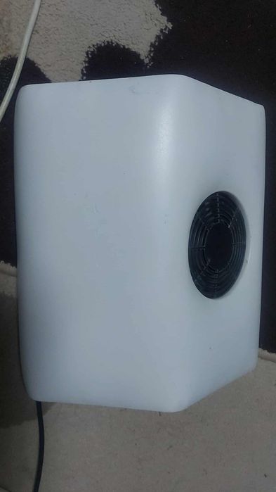 Aspirator unghii Cupio