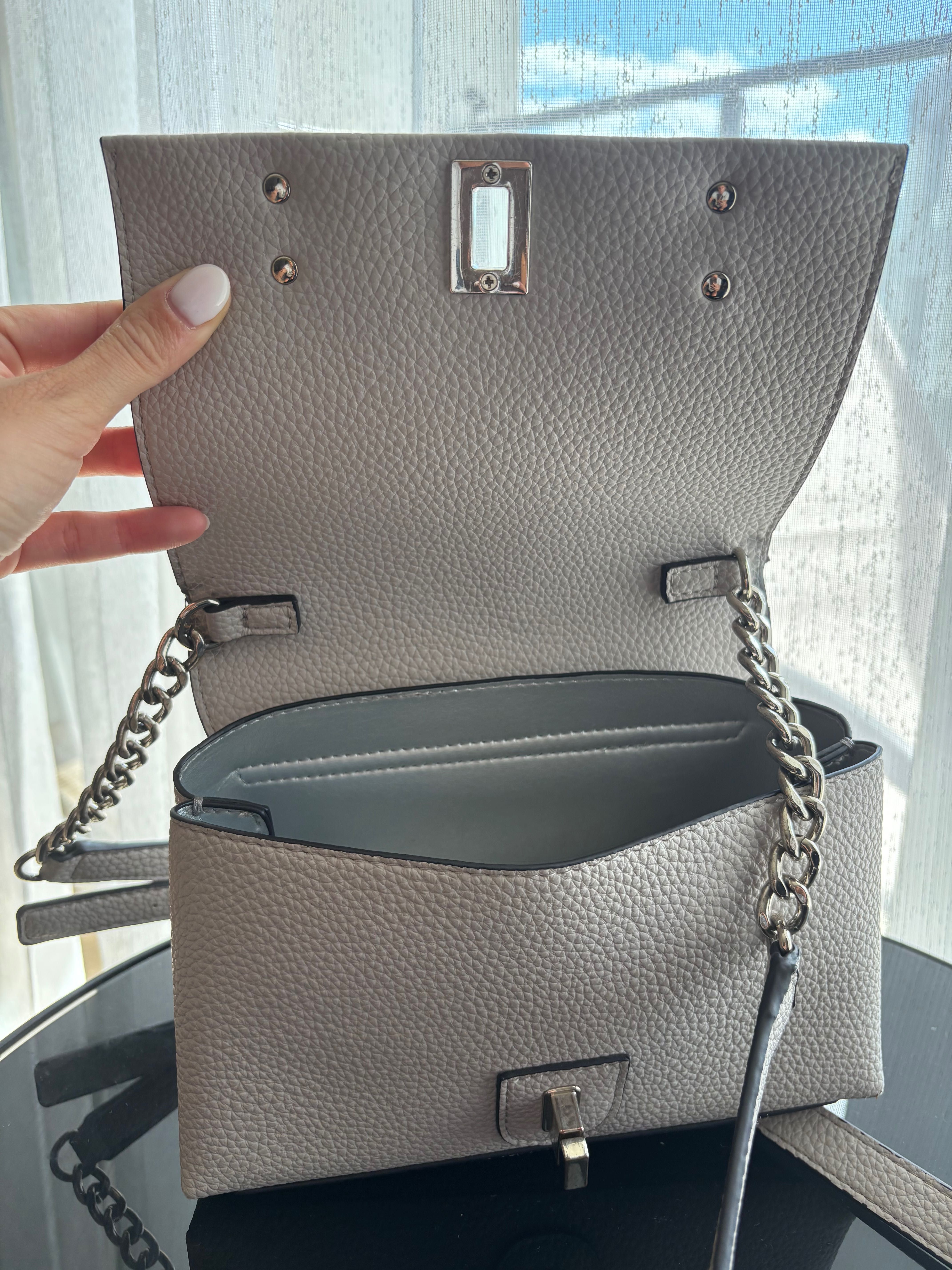 Бежова Чанта Guess